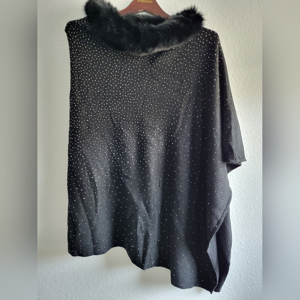 La Fiorentina poncho with fox fur
